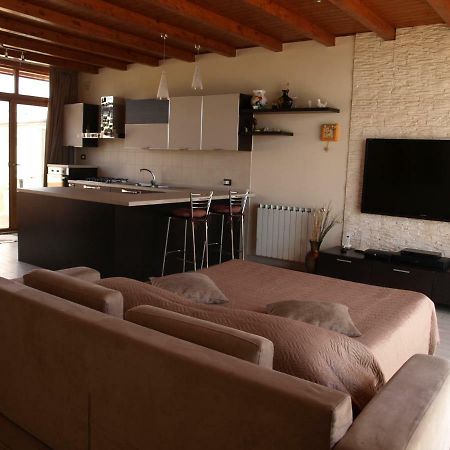 A Due Passi Da Tutto Apartment Catania Bagian luar foto