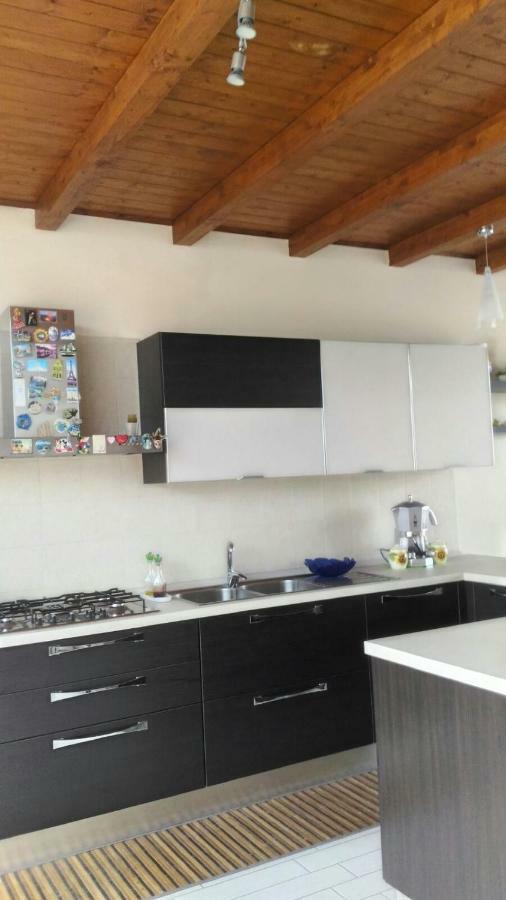 A Due Passi Da Tutto Apartment Catania Bagian luar foto